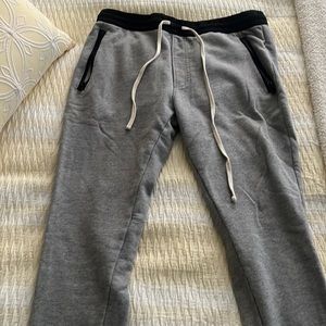 Isssentials sweatpants. Great condition very little wear if any